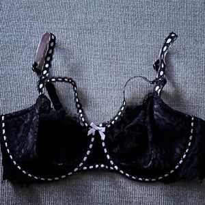 Victoria’s Secret 38 DD push-up Bra